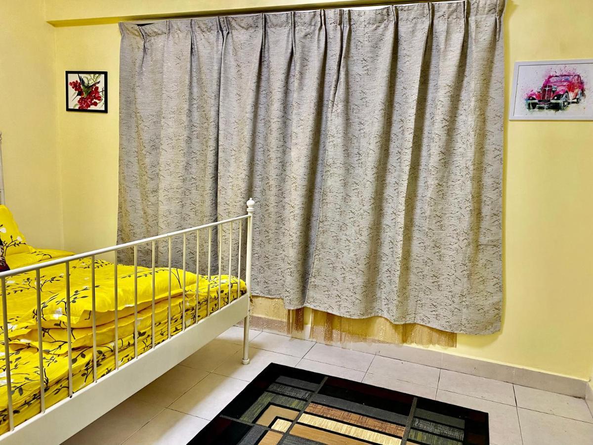 Putravilla Condominium Lovely & Spacious With Public Pool Kampong Kerdas Экстерьер фото